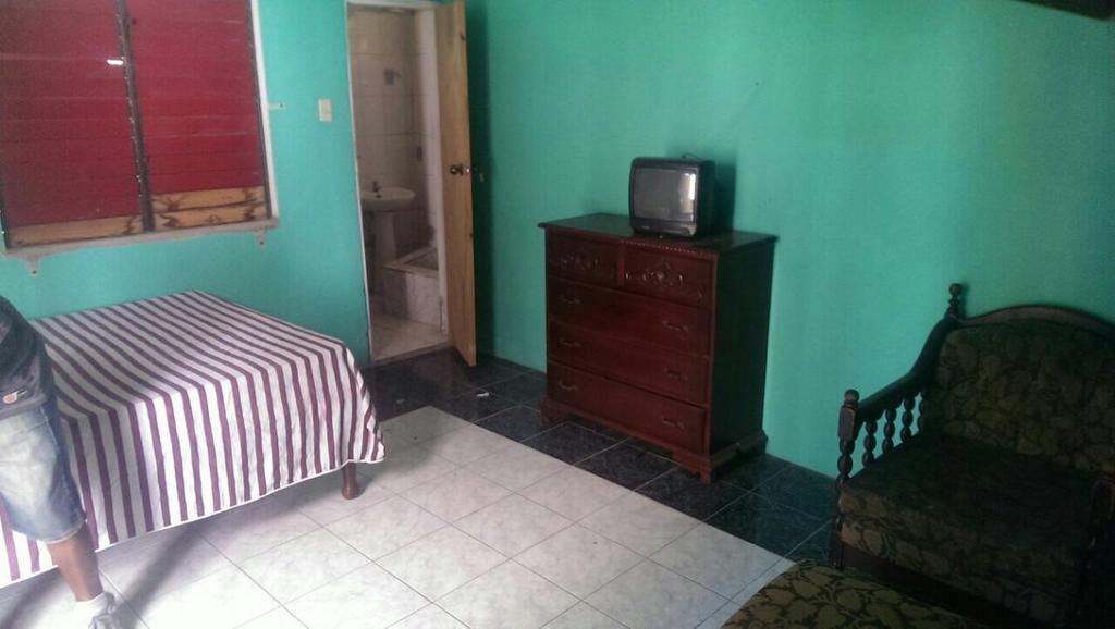 Leslies' Home Portmore Pokój zdjęcie